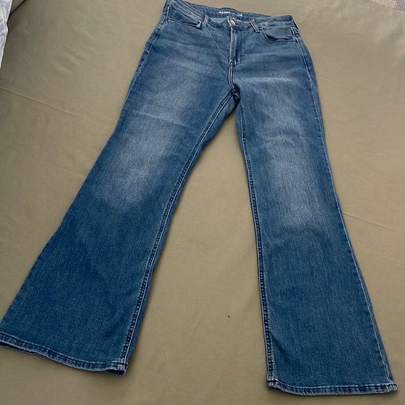 OLD navy HIGH-RISE Flare Legs size 8” Womens JEANS - Picture 1 of 12